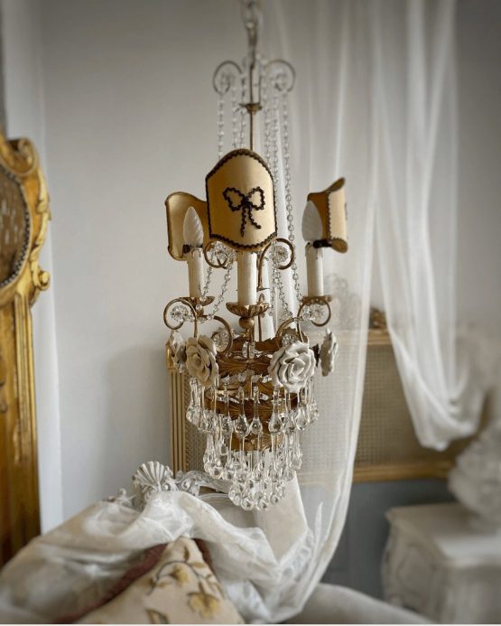 antique 3 lights chandelier roses